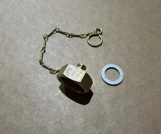 Колпачок с уплотнительным кольцом и цепочкой DN15 G 3/4" ВР