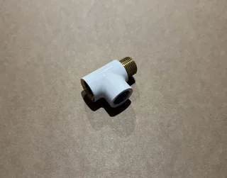 Тройник 1/2" HP x 1/2" BP, белого цвета — иконка