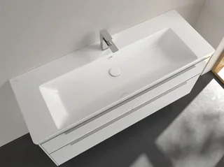 Раковина, Villeroy&Boch, Subway 3.0, шгв 1300*475*120, отверстия для смесителя-1 сквозное, 2 промаркированных, цвет-альпийский белый