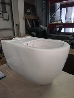 Унитаз, Vitra, Sento, напольный, шгв 360*650*400, VitrA Hygiene, цвет-белый, тип дефекта - неровность литья — изображение 2
