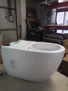 Унитаз, Vitra, Sento, напольный, шгв 360*650*400, VitrA Hygiene, цвет-белый, тип дефекта - скол — изображение 1