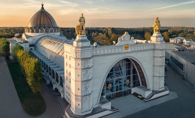Центр космонавтики и авиации (Павильон "Космос") — фотография 1